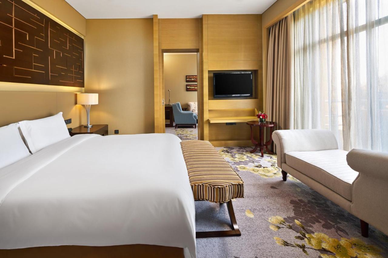 Crowne Plaza Ordos, an IHG Hotel Exterior foto